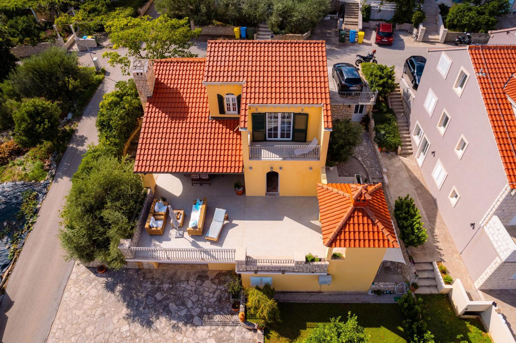 House 4 You Lumbarda Kültér fotó