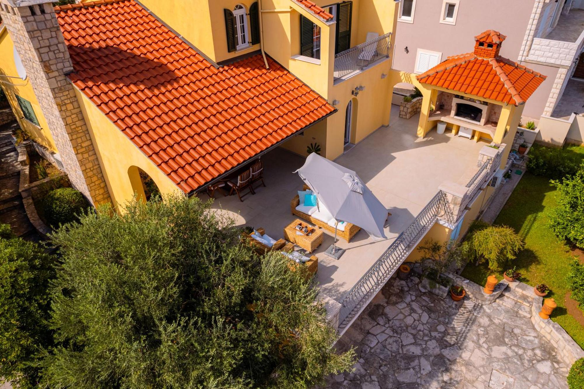 House 4 You Lumbarda Kültér fotó